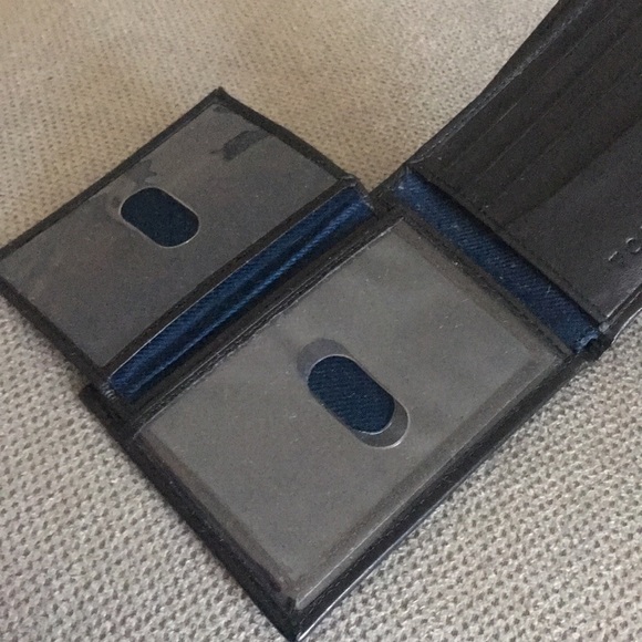 Tommy Hilfiger black leather Wallet - Picture 5 of 6